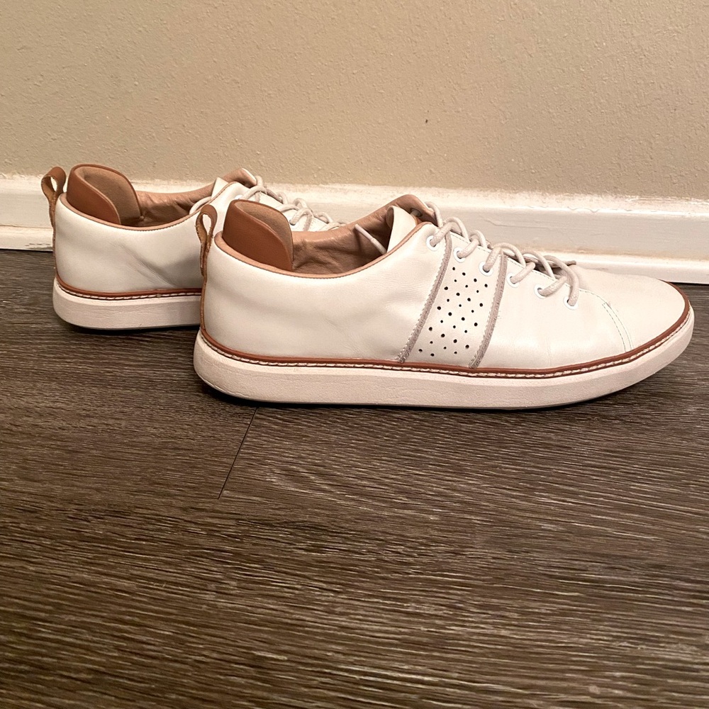 White classic leather Harmony 783 Walker